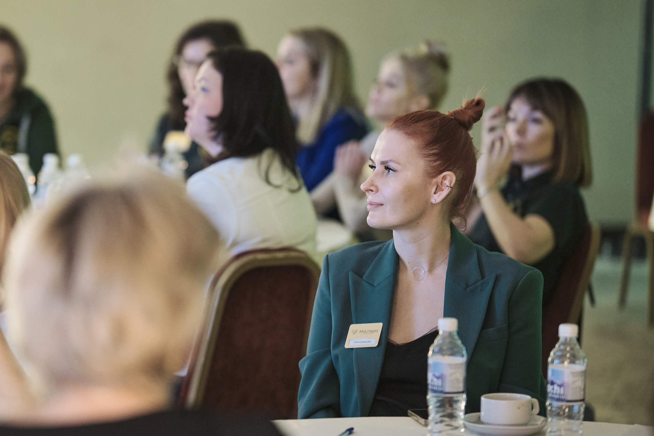 <span style="font-weight: 700;">Алёна Давыдова -&nbsp;</span>Генеральный директор<br>